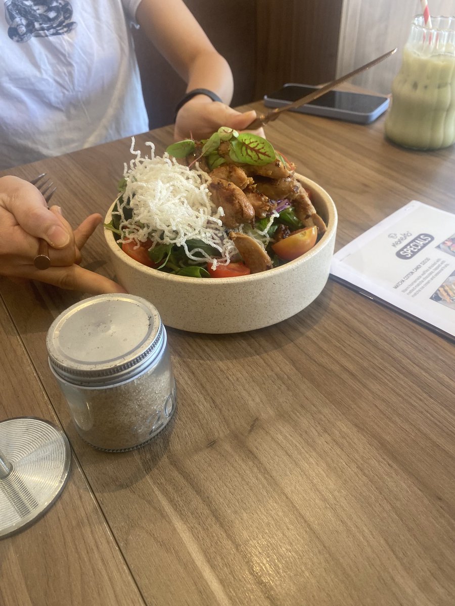 Lee Bojangles tweet media