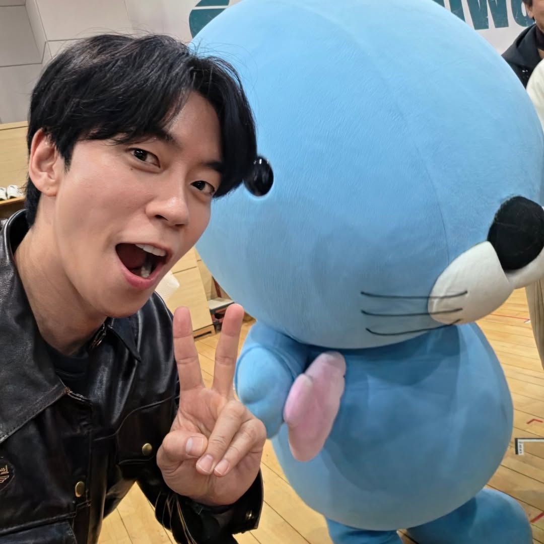 신성록 쓸데없는 정보봇 tweet media