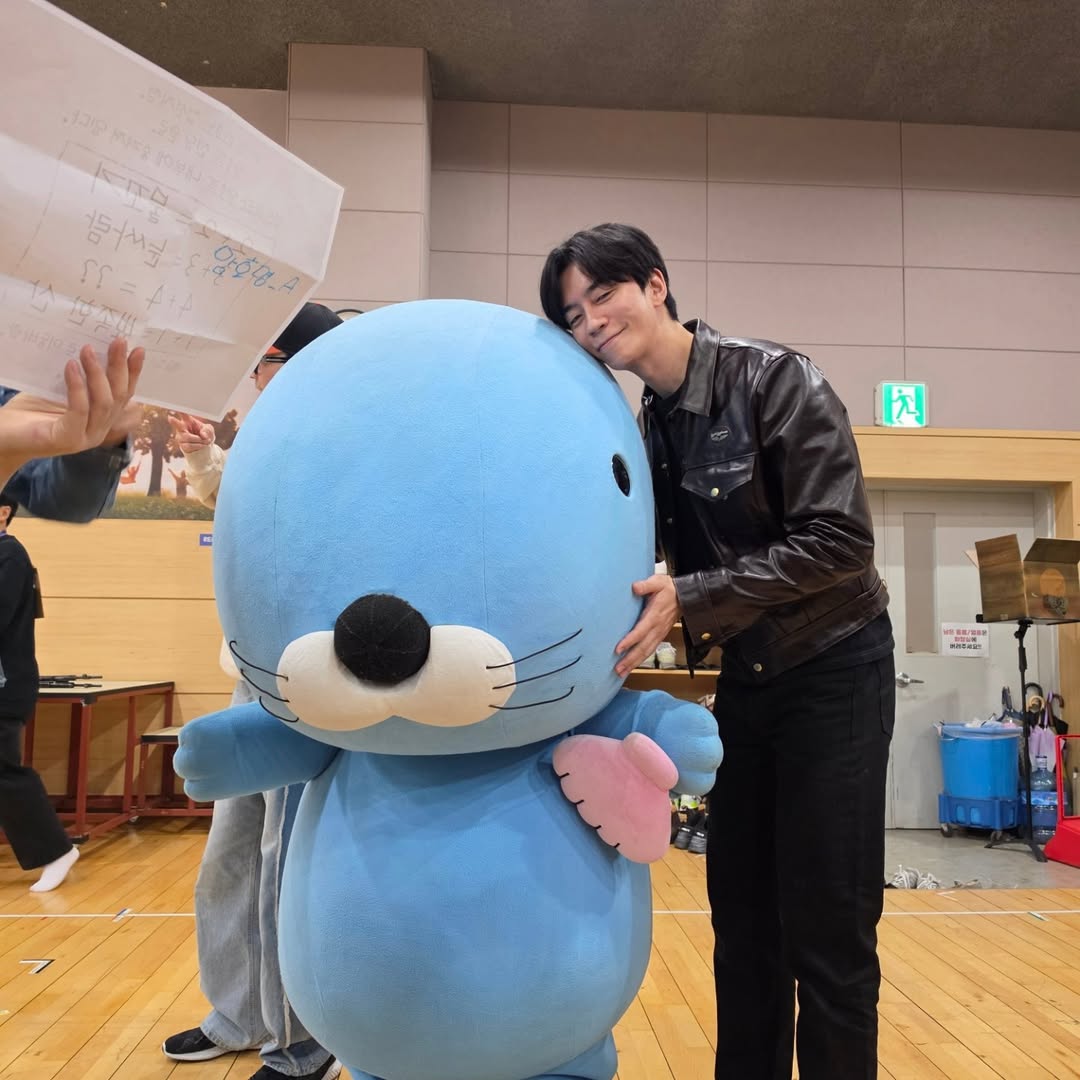 신성록 쓸데없는 정보봇 tweet media