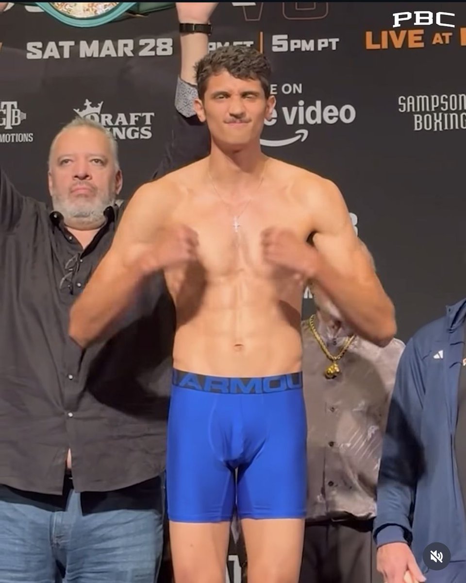 Boxingego's tweet image. Sebastian Fundora looks ready for the Keith Thurman Bout.

Fundora weighed in at 153.6lbs