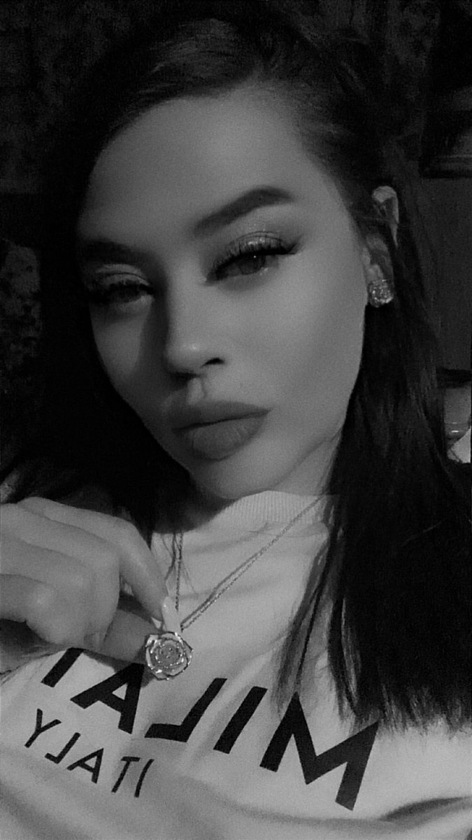 AmandaLynnOfficial tweet media