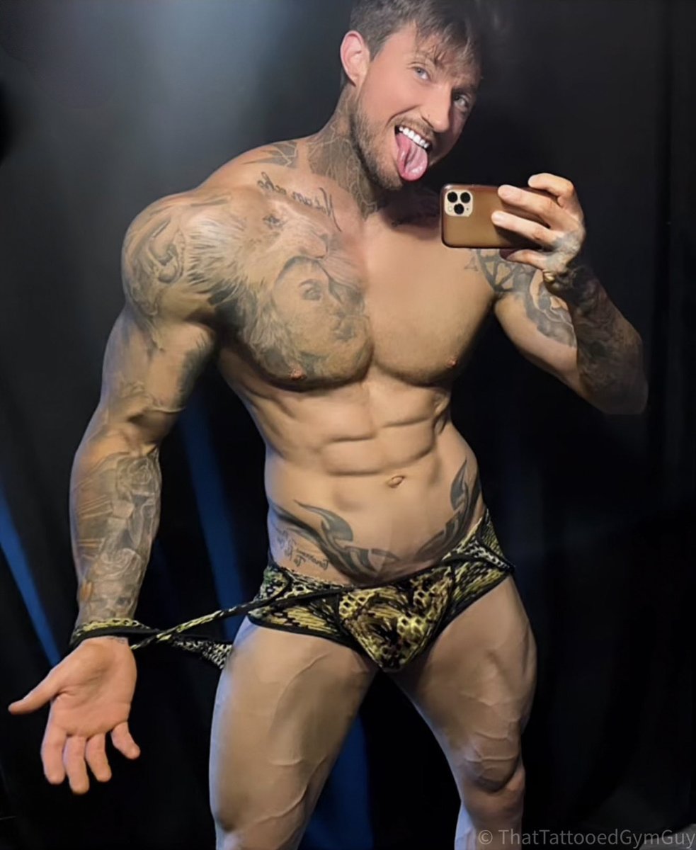TTGG_official's tweet photo. What game are we playing 😈 #thattattooedgymguy #muscles #liveshows https://t.co/KLS0JWeze0
