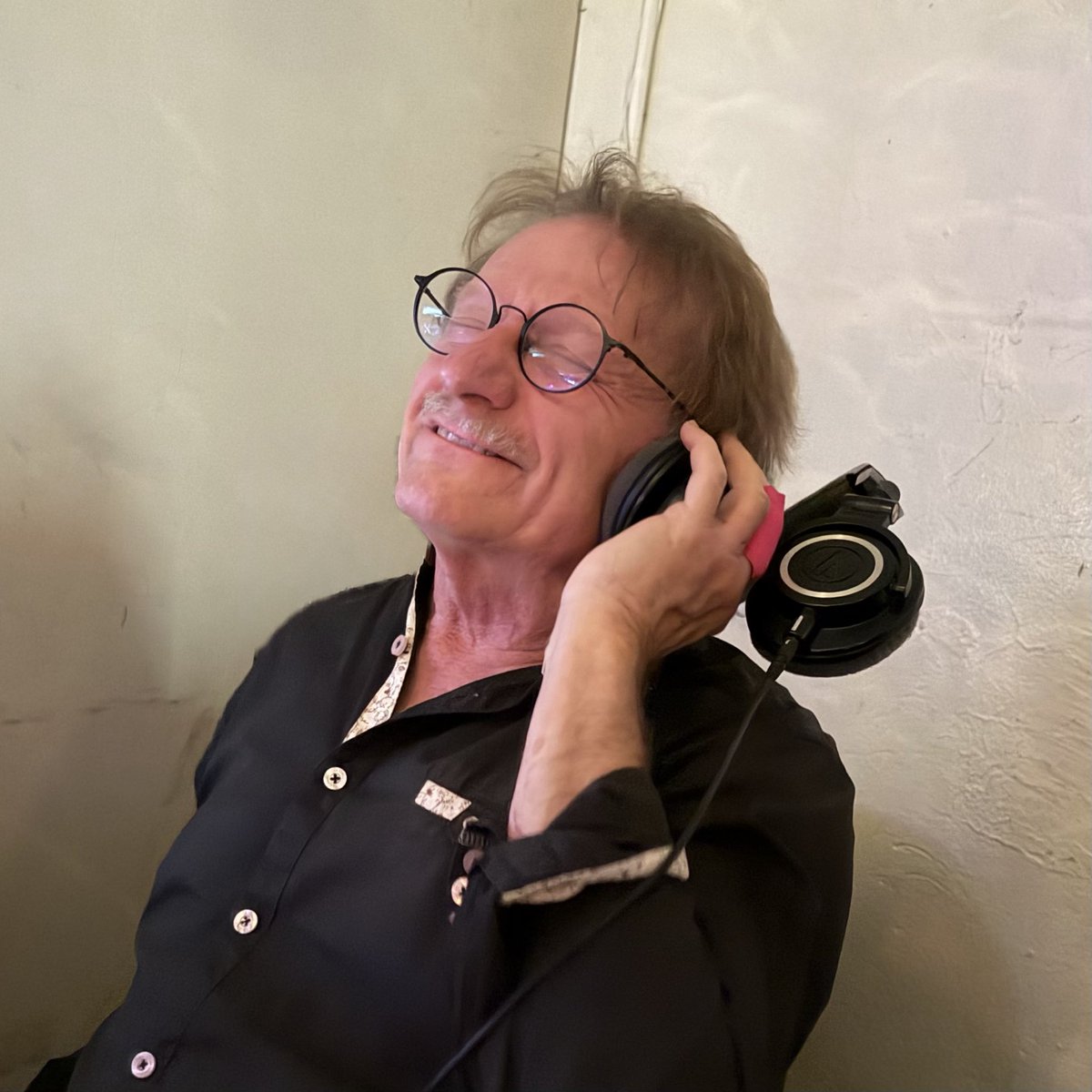 Suis Generis tweet media