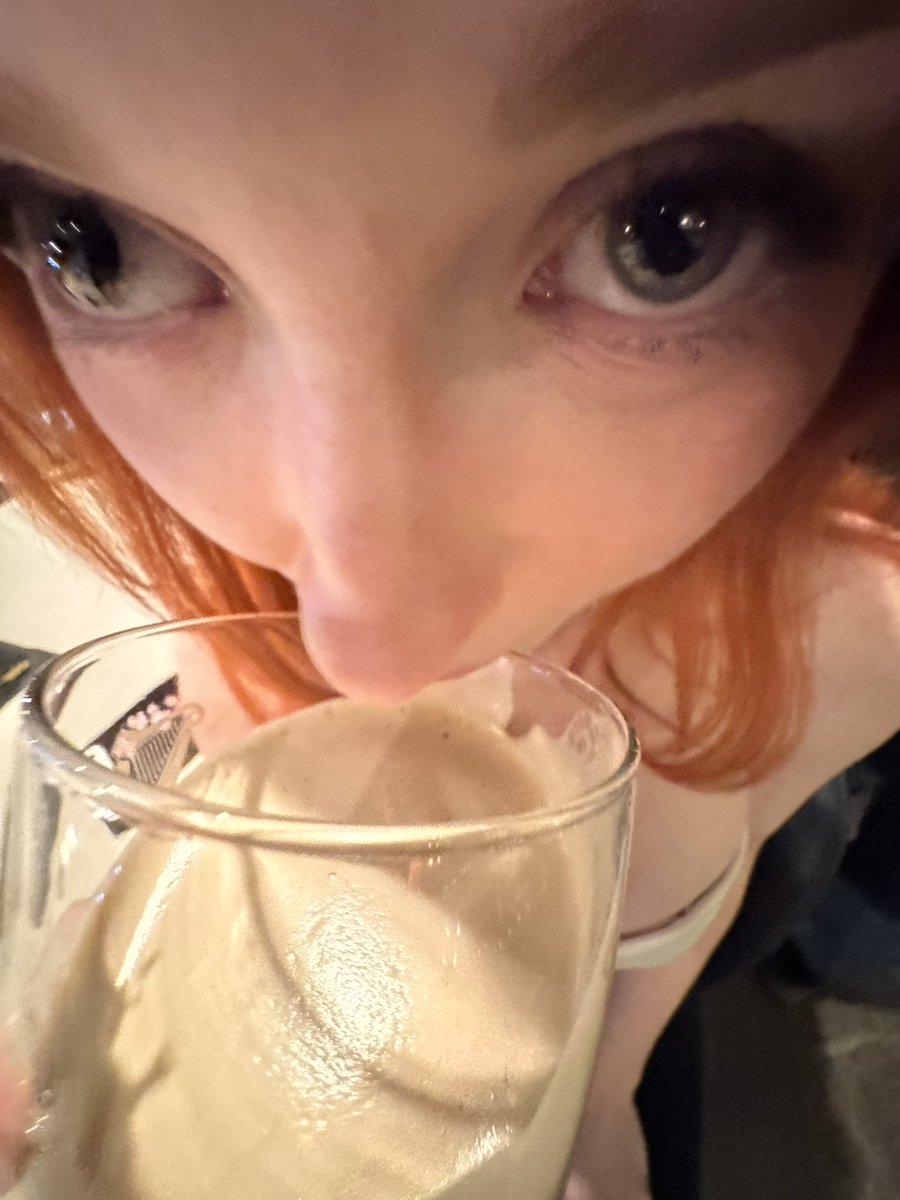 🅱️eowri tweet media