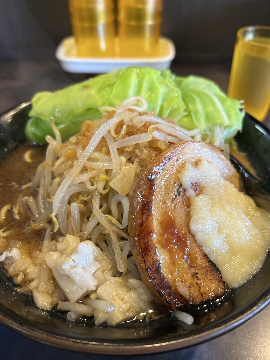 kokko_chi's tweet photo. @dreamars_ 頂きました
大盛り野菜ニンニクマシ
ミニネギ🧄丼
ご馳走様でした
前回のみそ旗二郎より
レベルアップしてます
美味しいです
#ラーメン
#旗っさし家 https://t.co/fghOs7VOl8