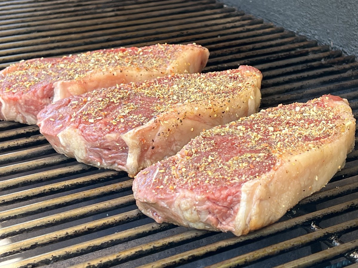 てかりん tweet media