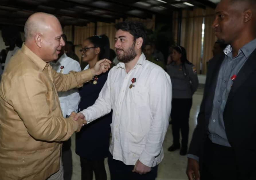 Partido Comunista de Cuba tweet media