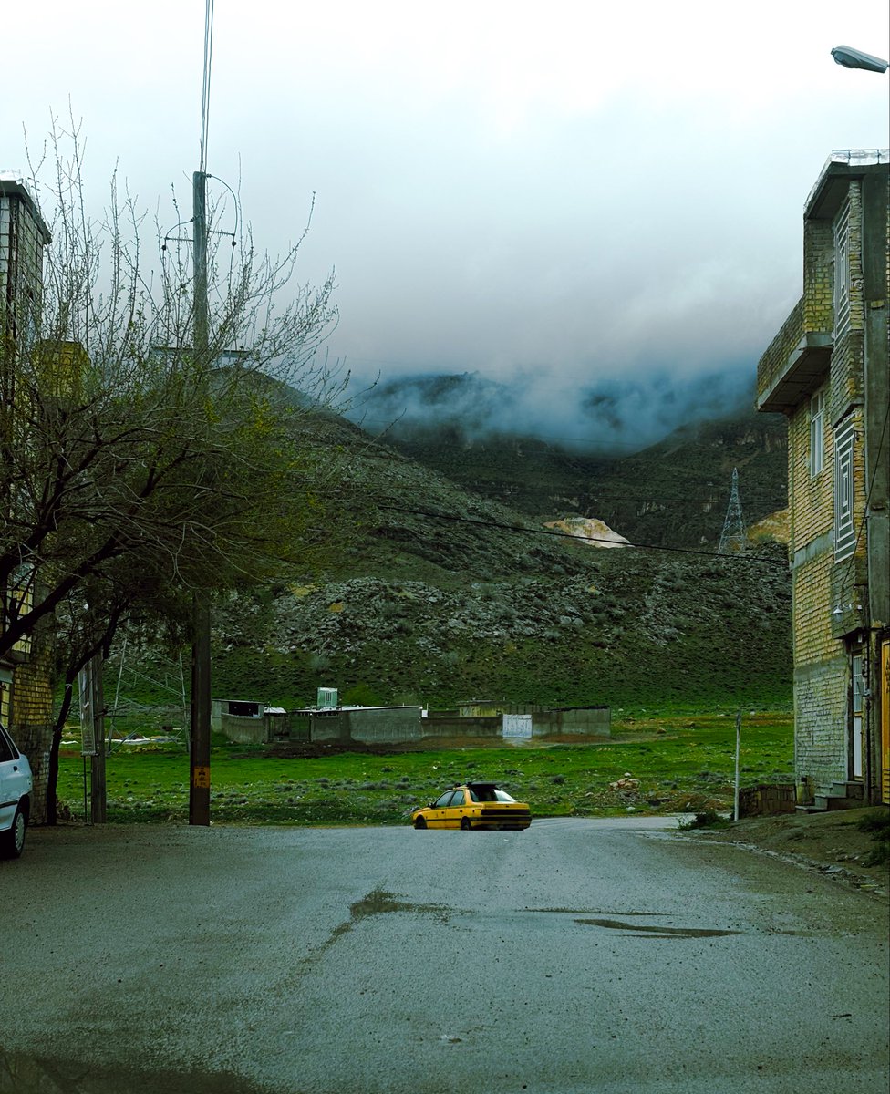 haniyejavanmrdi's tweet photo. خوب شد که به درک واصل شدی زحاک 
ایران داره بدون پلیدی تو دوباره نفس میکشه 

شیراز عزیزم 💚 https://t.co/1skRp29Z46