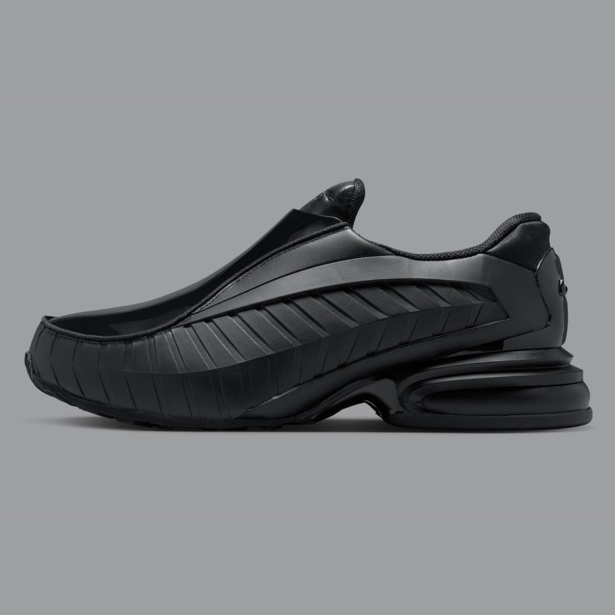 FIRST LOOK: COMME des GARÇONS HOMME PLUS x Nike Air Max Dolce 