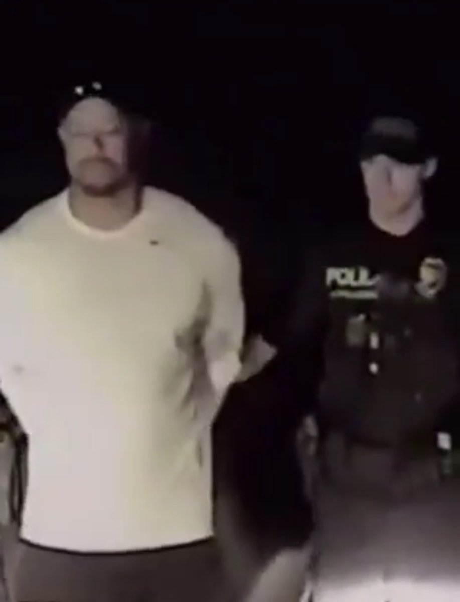 younghover1996's tweet image. Another DUI on the way😂😂😂 it’s like Dejãvu👀