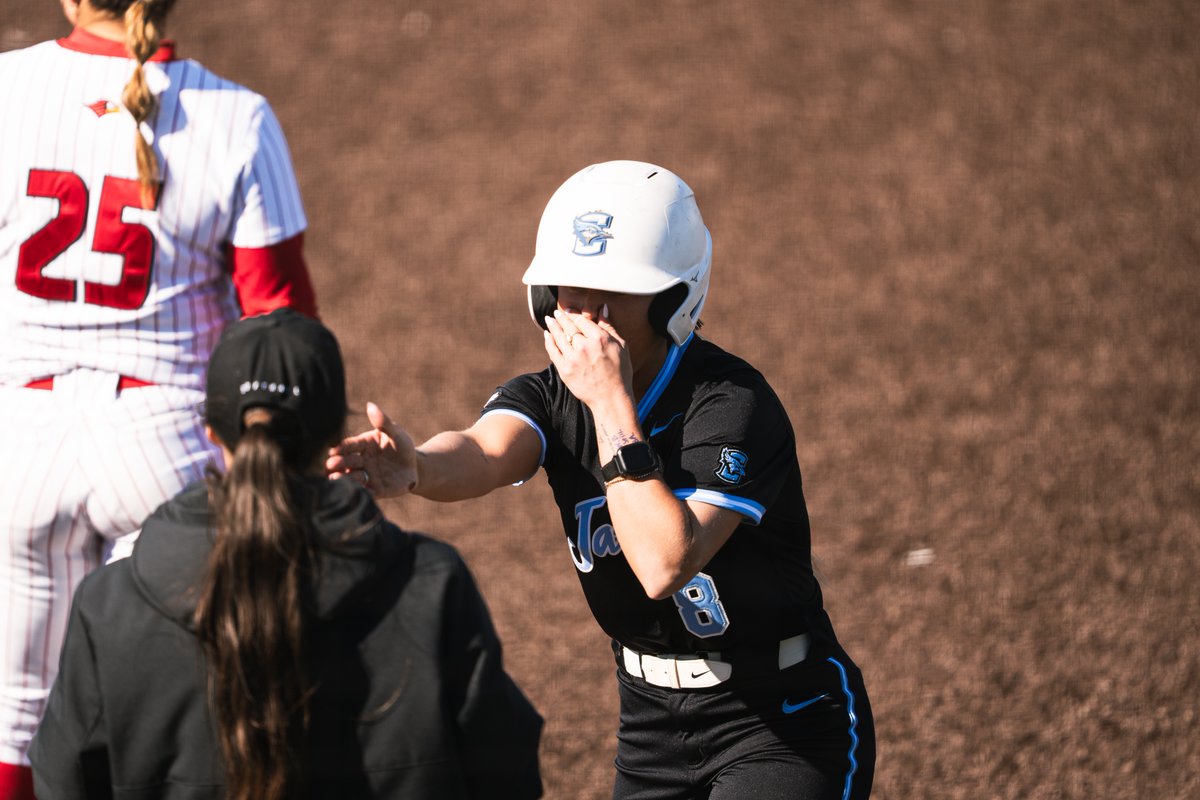 BluejaySoftball's tweet photo. Perez Ties School Record as Creighton Softball Edges Out Seattle, 11-8

Recap: https://t.co/gaaGl8T1MH

Highlights and Postgame Interview: https://t.co/3aa1kTs4Y6

#GoJays https://t.co/VLFqC24ZIL