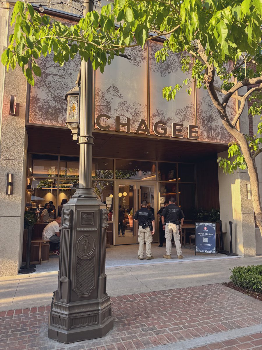 DERICK+ tweet media