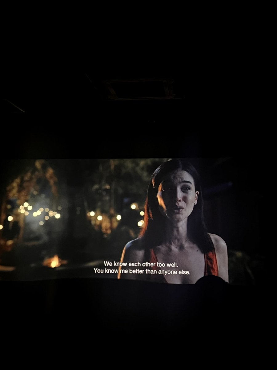 anónima tweet media