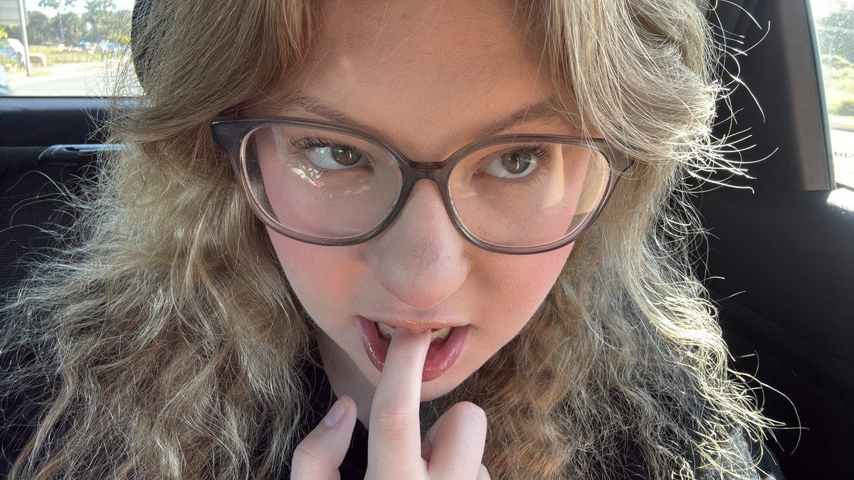 bri 🌷 tweet media