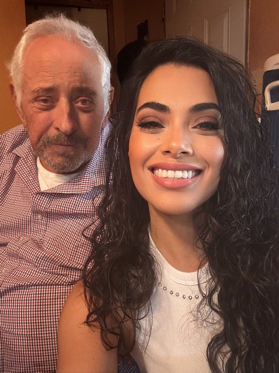 Mayra Flores tweet media