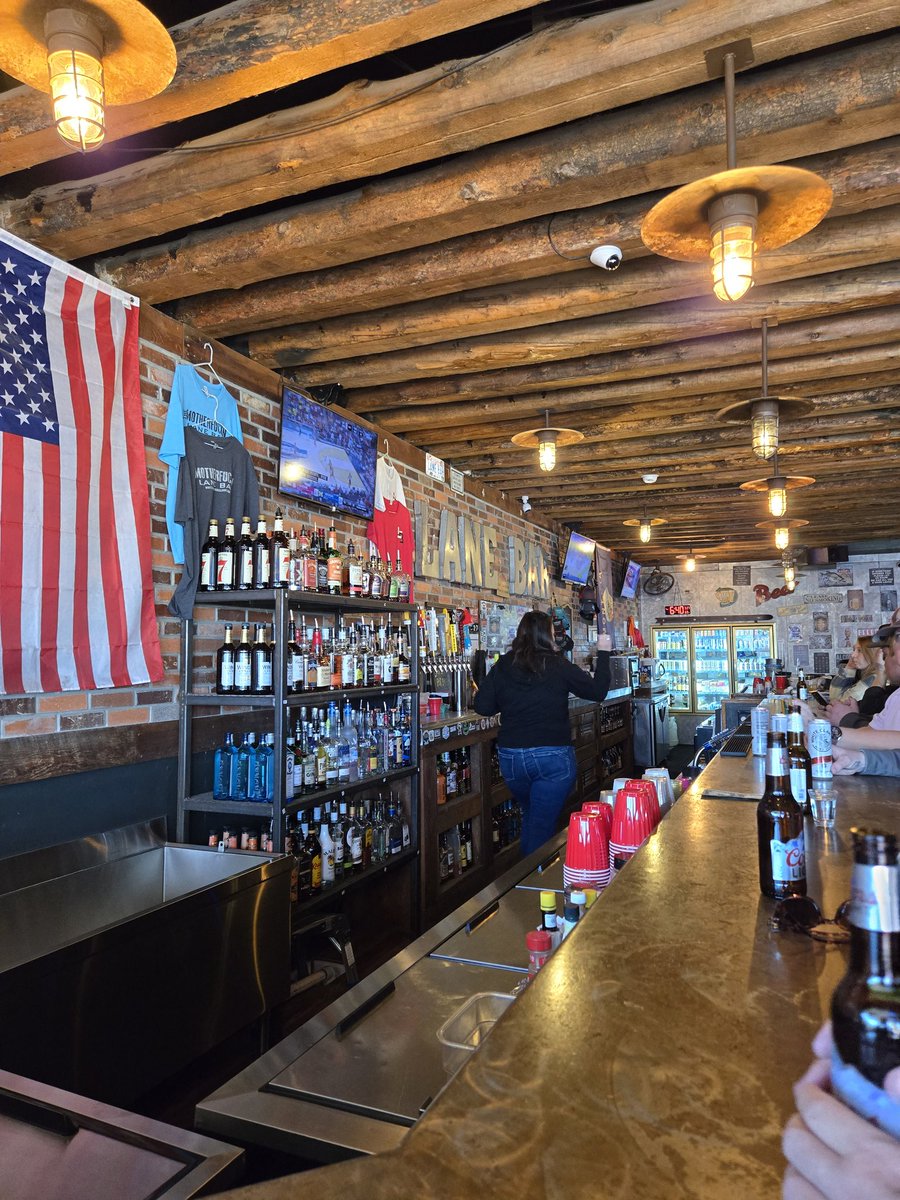 cliffe1369's tweet photo. Drinking in a Montana bar. Lane Bar, White Sulphur Springs. https://t.co/wniVmHh560