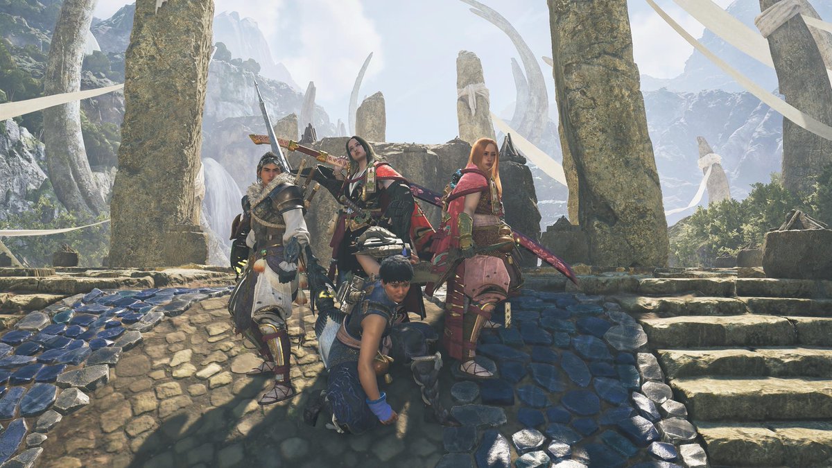 yefirelques's tweet photo. The USJ collab armor reminded us of Ri Boku / Li Mu from Kingdom anime, so we thought we’d cosplay Kingdom characters while beating AT Arkveld in the challenge quest 💪🏻 #MHWilds 

It’s funny how well our player design matched the characters we chose 🤣 https://t.co/zGK7rQ1TBw
