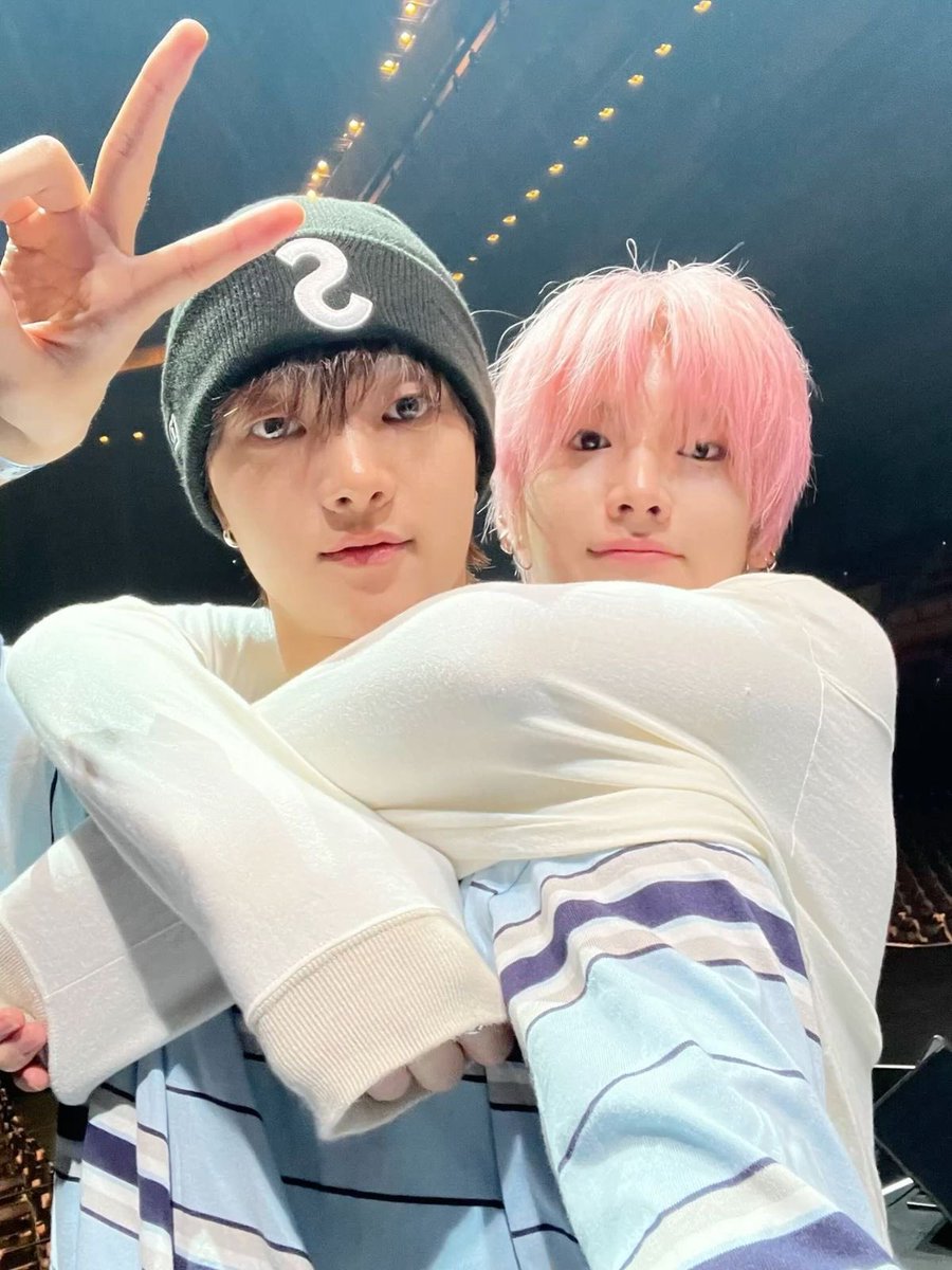 saf ᶻ 𝗓 𐰁 .ᐟ 🍮 tweet media