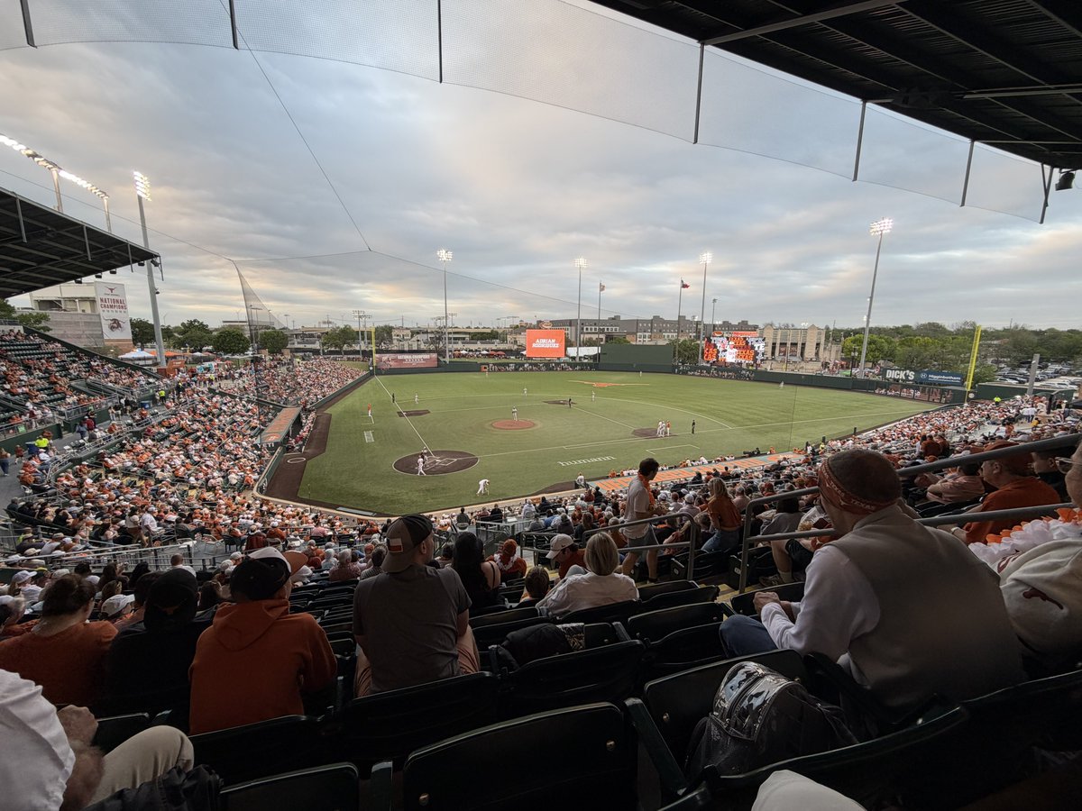 Travis Scarangello tweet media