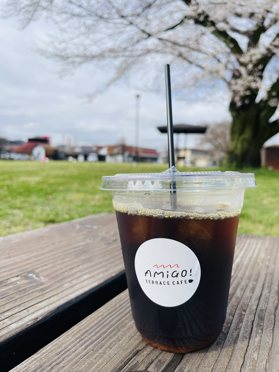 atelier_AMIGO's tweet photo. 暖かくなってきましたね🌞
本日天気も良く、絶好のさくらテラス日和🌸
モカブレンド いるま川を飲みながら是非ゆったりしてください

#入間市文化創造アトリエアミーゴ #テラス #テラスカフェ https://t.co/SNYXgT7JyP