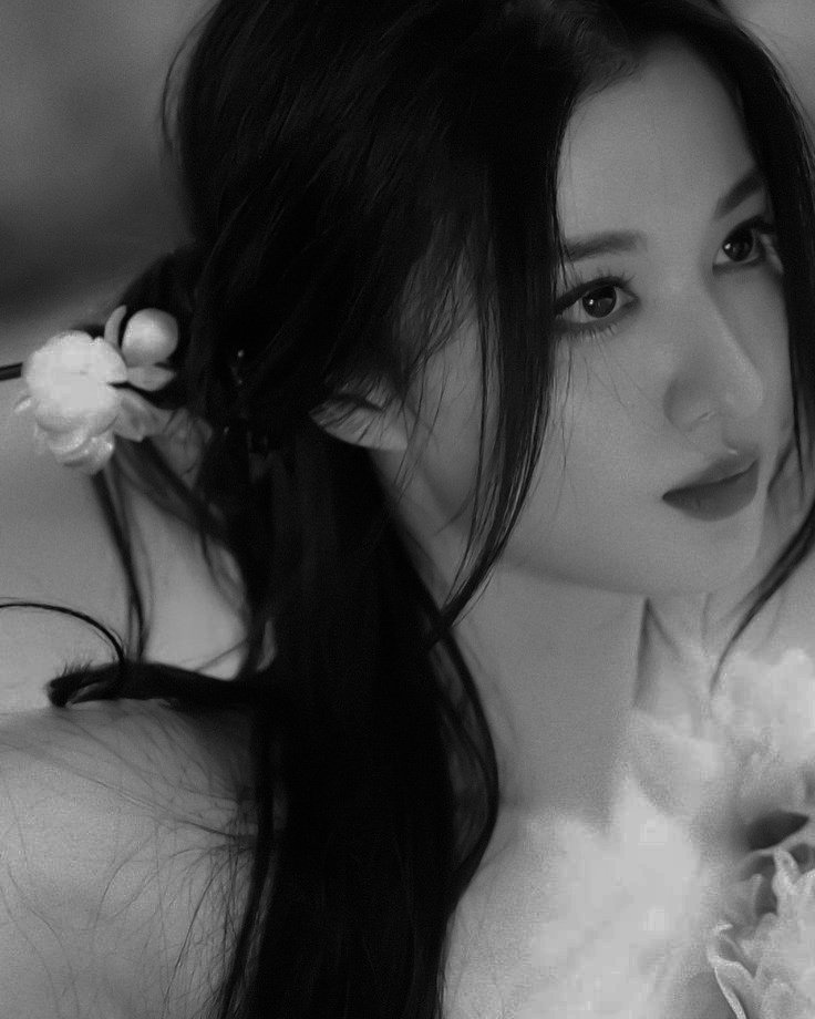 amoruosly's tweet photo. @TamagoPost ㅤ
RENATA, 1997.
Kata kunci: kopi, mie ayam, design.
Calon kawan, boleh bagi kata kuncinya?
ㅤ https://t.co/acxcBZdUVv