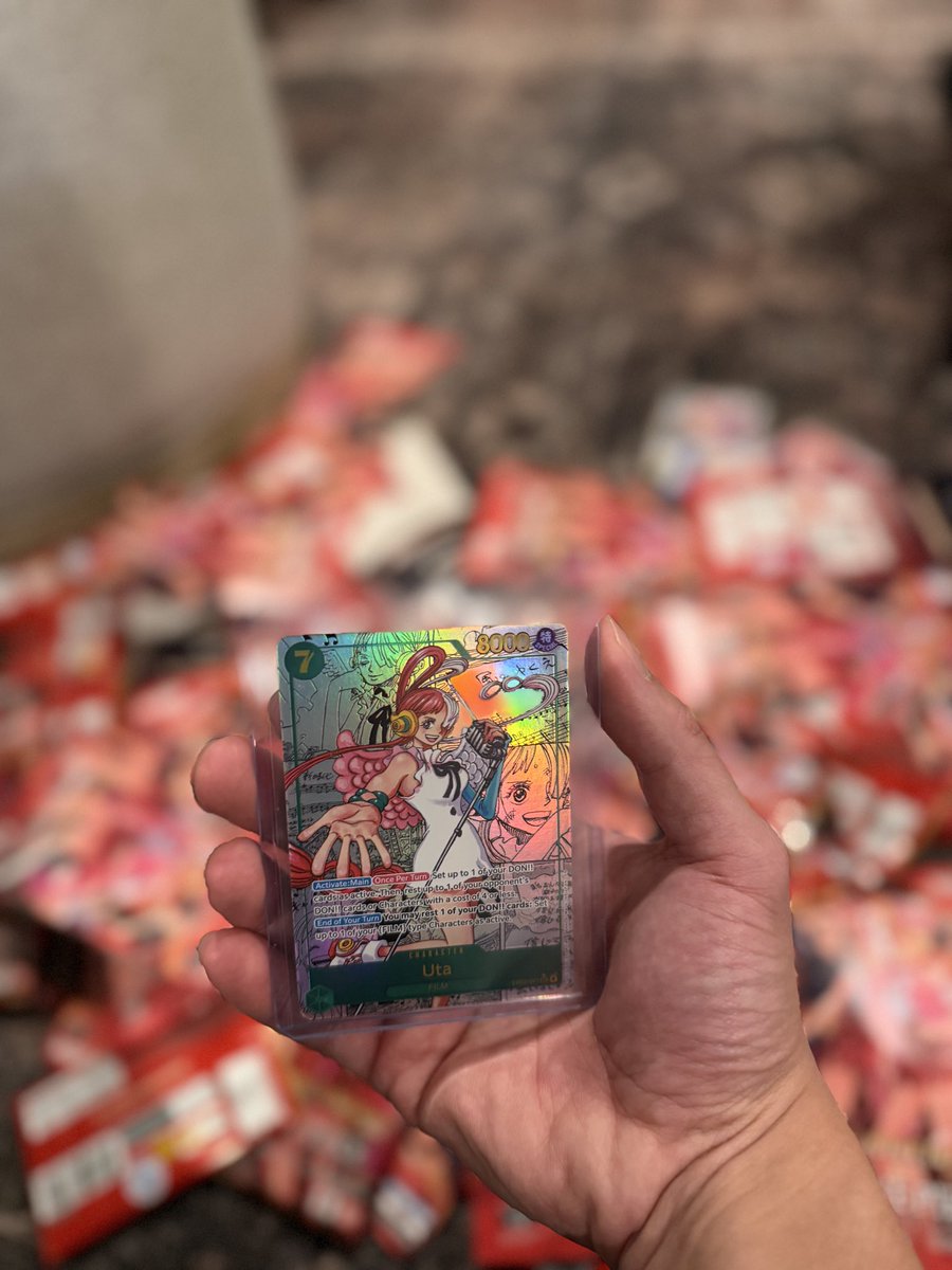 paulopuri's tweet photo. @RandomGoomba Open 45 packs yesterday and my daughter pull this https://t.co/Fo23rdORsf