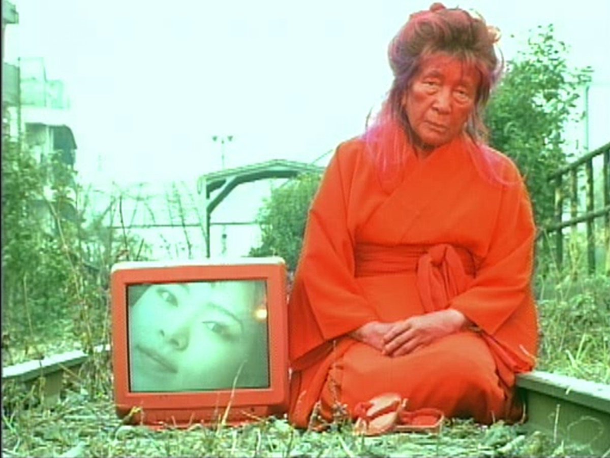 Disadvantaged Lucy tweet media