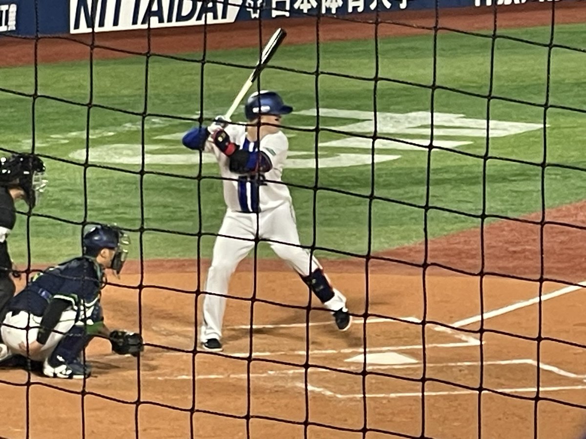 emiqoo_o's tweet photo. 開幕戦行ってきました⭐️
昨日は負けちゃったけど
今日は入江くんで勝とう🏆

今日もハマスタ出勤です🏟️
#横浜DeNAベイスターズ
#NPB開幕 https://t.co/bSvo5f3byS