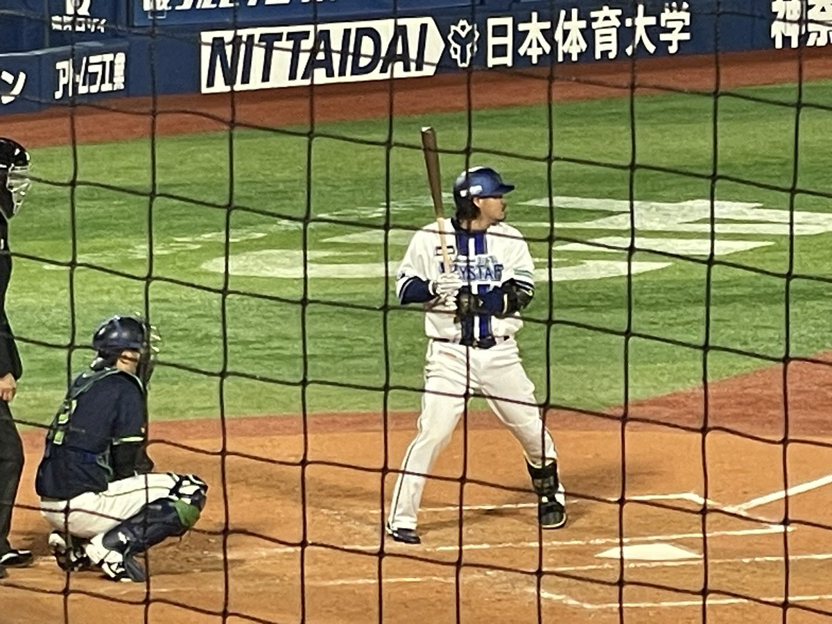 emiqoo_o's tweet photo. 開幕戦行ってきました⭐️
昨日は負けちゃったけど
今日は入江くんで勝とう🏆

今日もハマスタ出勤です🏟️
#横浜DeNAベイスターズ
#NPB開幕 https://t.co/bSvo5f3byS