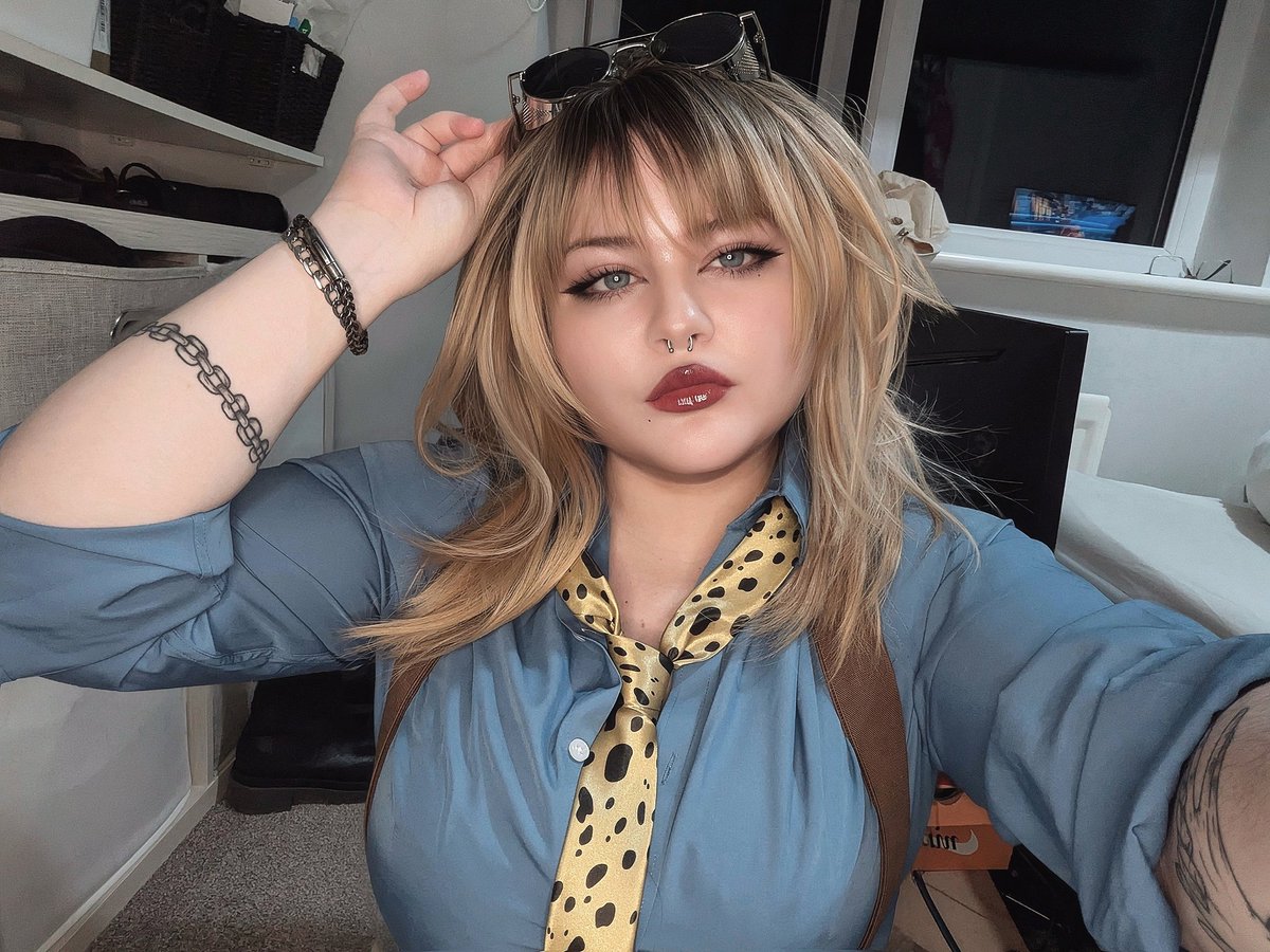 chloe | 🌱 tweet media