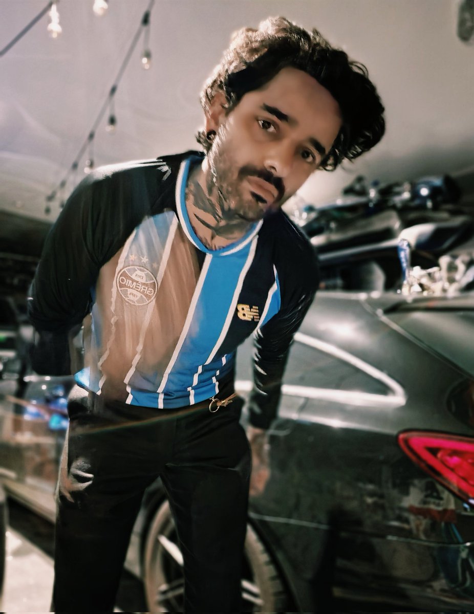 Lucas Silveira tweet media