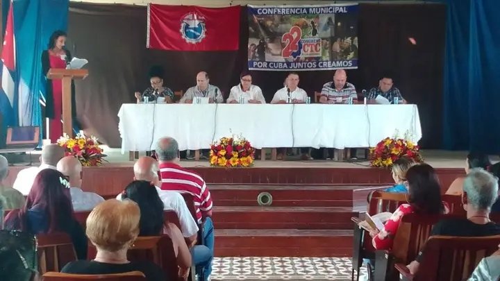 🇨🇺La clase obrera del camagüeyano municipio de Minas reiteró su compromiso con el desarrollo del país, a pesar del difícil contexto, según expresaron los participantes en la Conferencia de la <a href="/Cuba_CTC/">Central de Trabajadores de Cuba</a> 
Siempre, #PorCubaJuntosCreamos