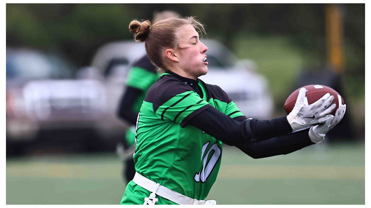 tonyphotos's tweet image. Flag football Seton vs Badin   #girlsflagfootball @SetonSaintsGBB @setonsaintsvb @GGCLSports