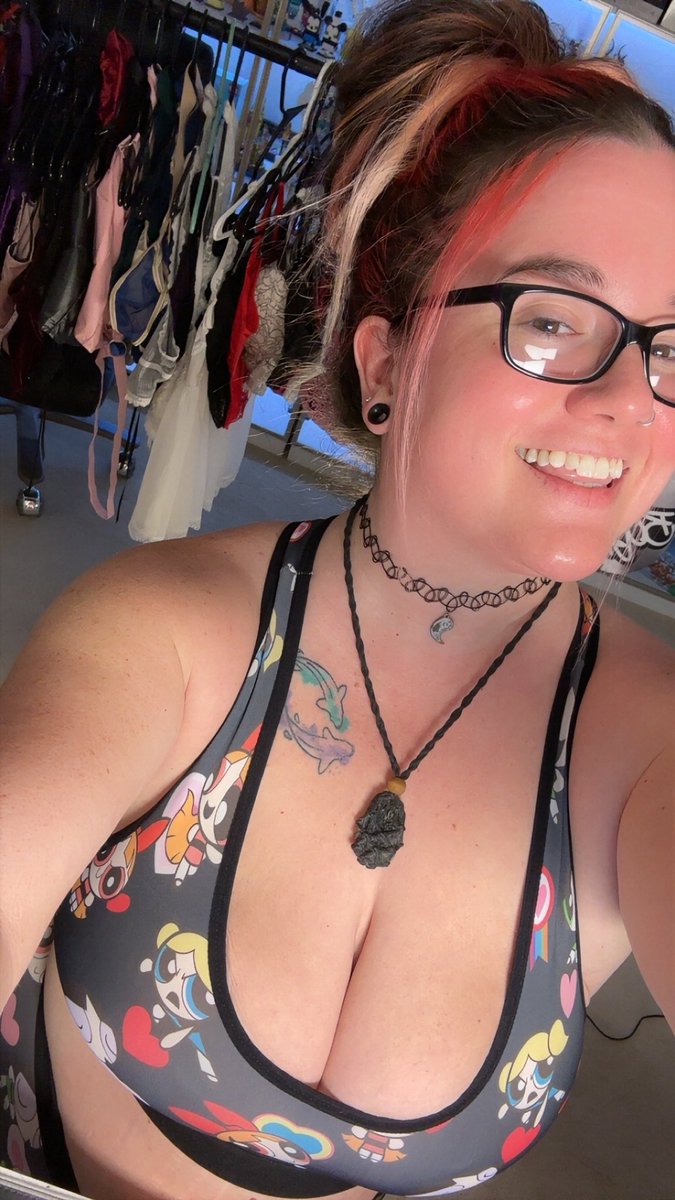 Bootzs77 aka Heavann Allison tweet media