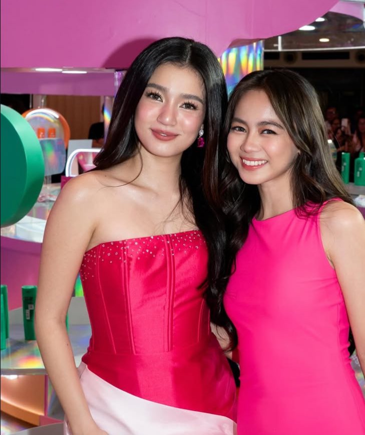 AshBelle in one frame 💖💙