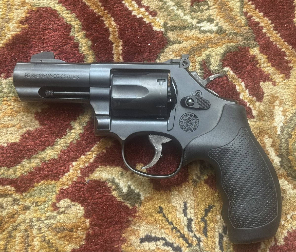 Velcro Ripper tweet media