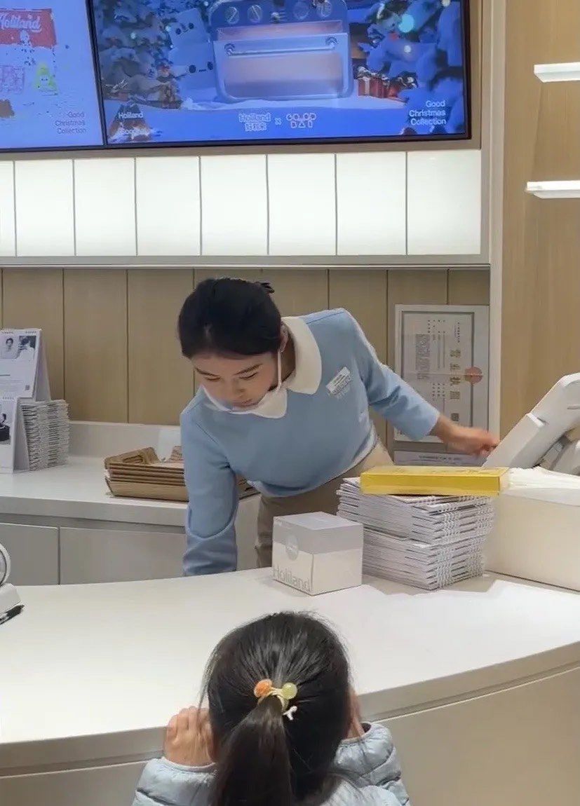 julieyaBey tweet media