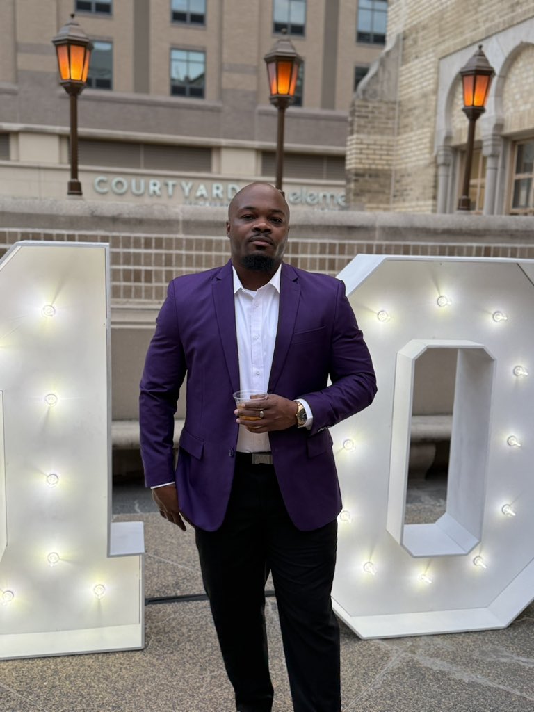 KingWilla tweet media