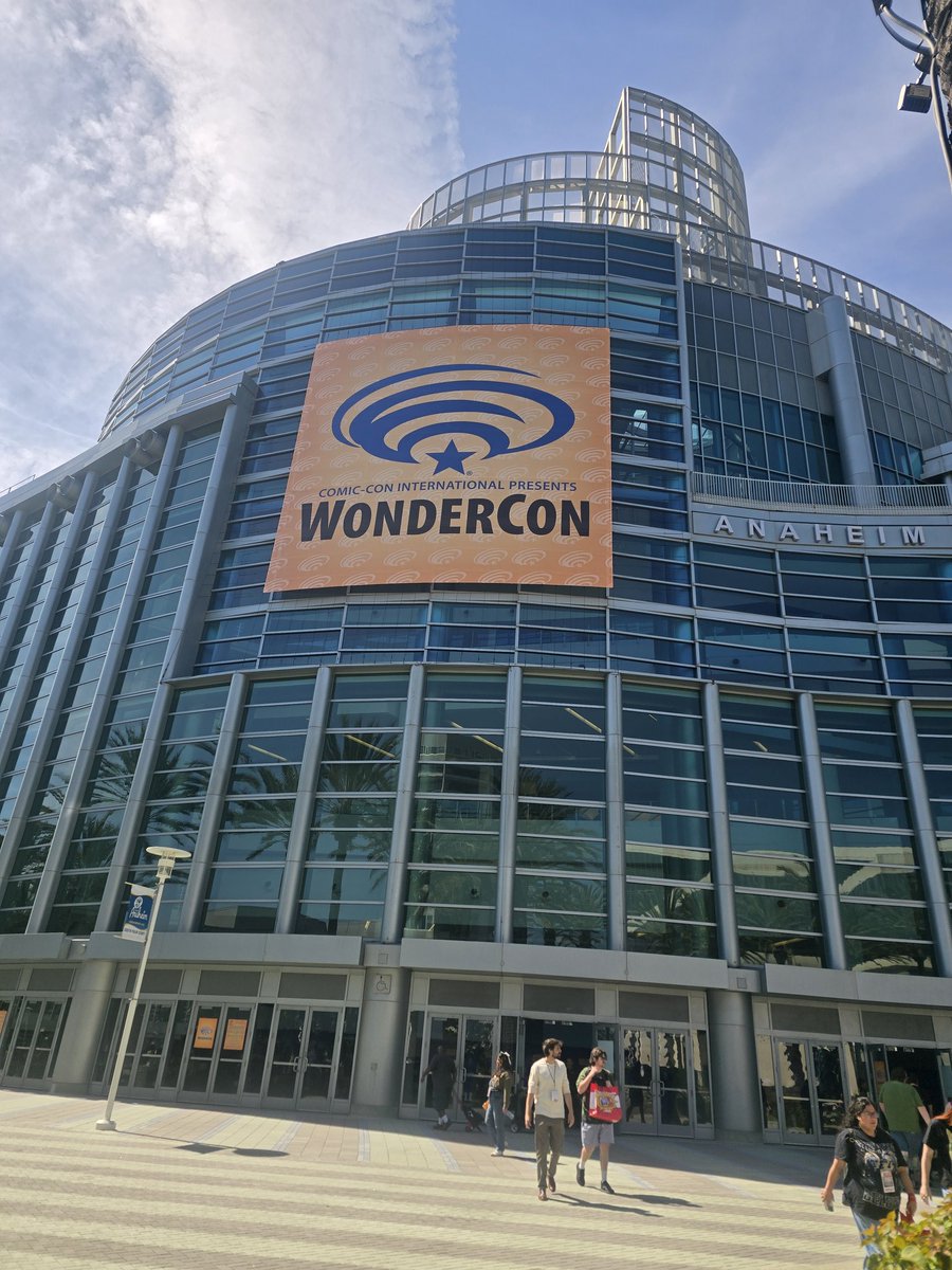 thescificenter's tweet image. Took a break from setting up the Center , which will be reopened on Saturday April 5th , to cover @wondercon for our YouTube channel  #nerdculture702 #thescificenter #wondercon #wondercon2026