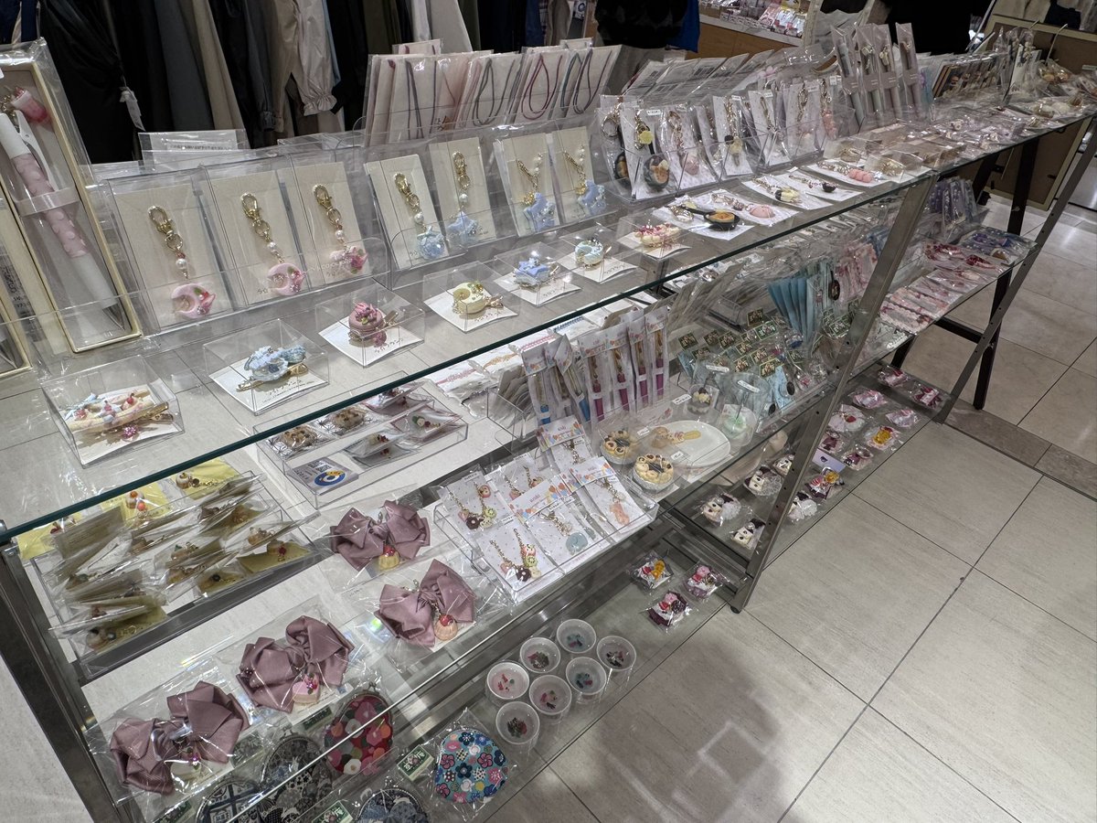 colorless@ハンドメイドイベントきらめきめると tweet media