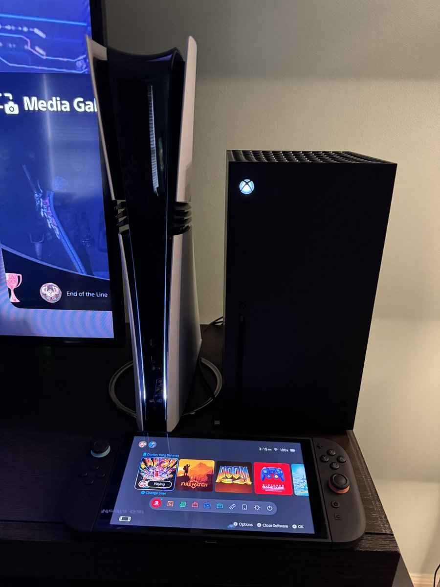 GameHistoryX's tweet photo. My gaming setup in 2026. Thankful! 🙏🏽 https://t.co/dFk6lbu4El