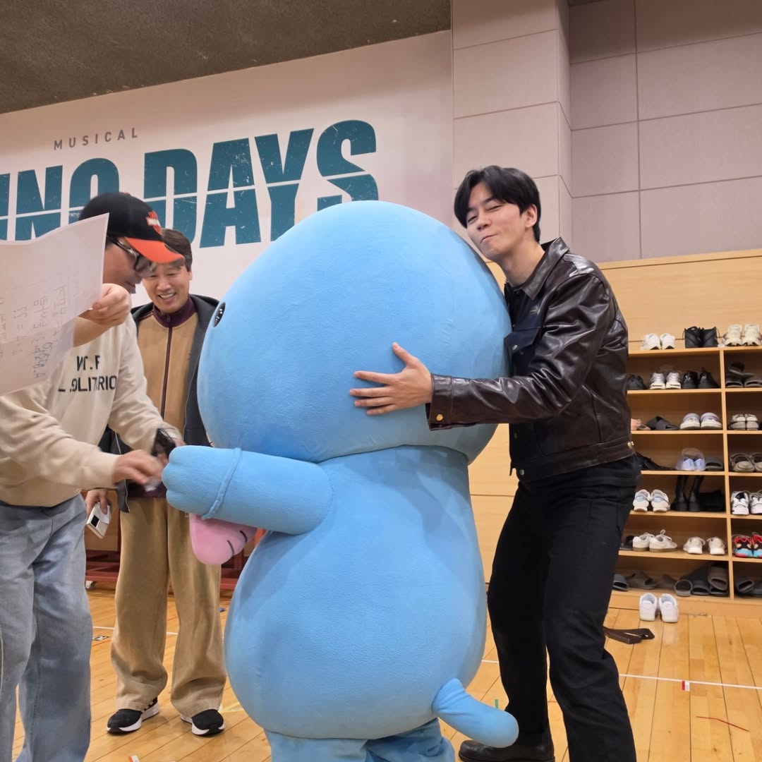 Enbiiii_'s tweet photo. 아 자꾸 식권줄라하네 그만웃겨 ㅋㅋㅋㅋㅋㅋㅋㅋㅋㅋㅋㅋ https://t.co/ZcPGg6NW7w