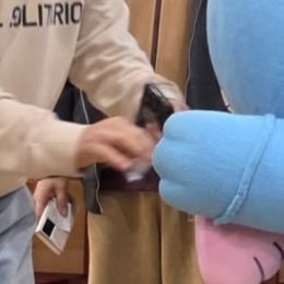 Enbiiii_'s tweet photo. 아 자꾸 식권줄라하네 그만웃겨 ㅋㅋㅋㅋㅋㅋㅋㅋㅋㅋㅋㅋ https://t.co/ZcPGg6NW7w
