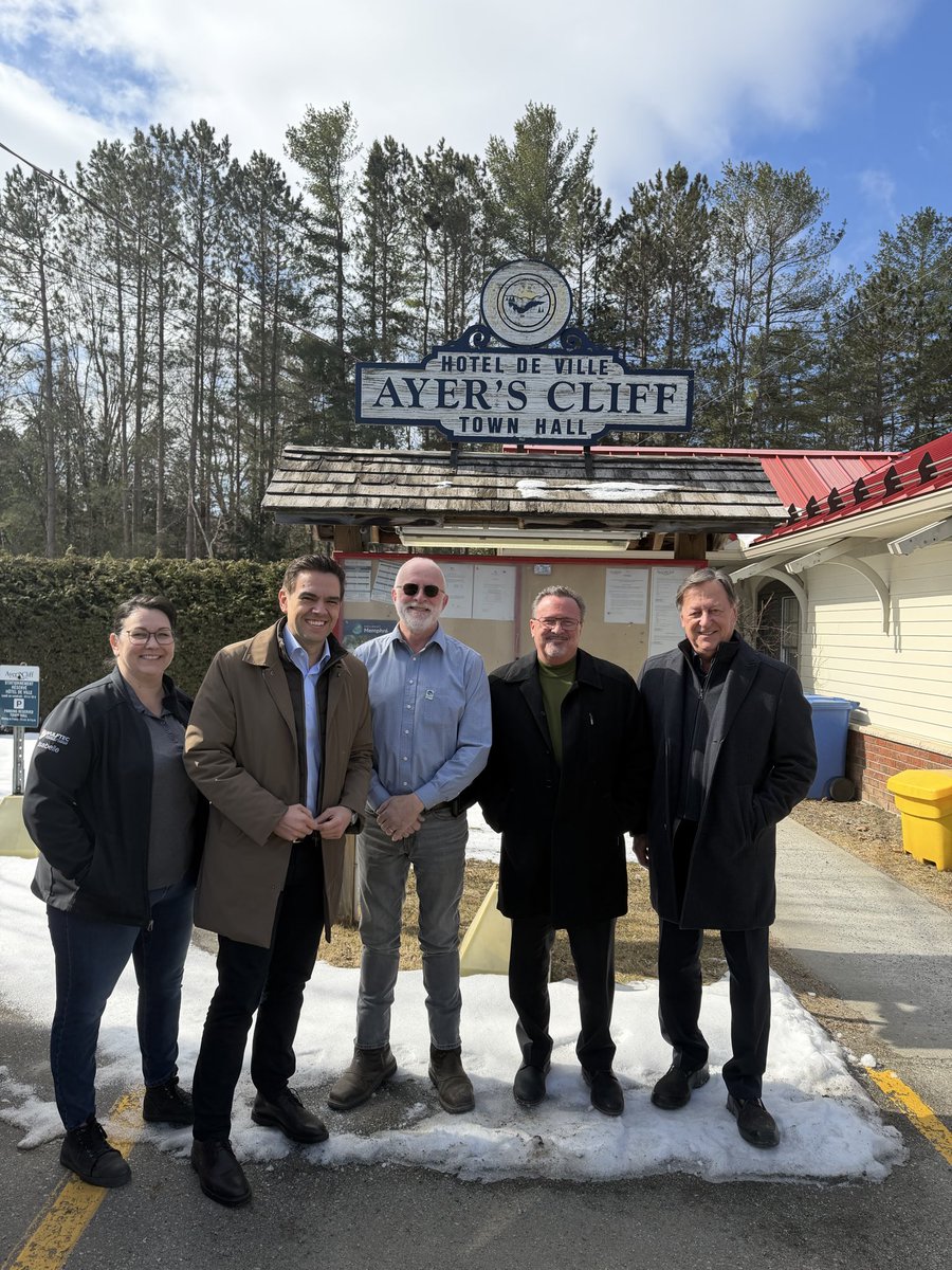CharlesMilliard's tweet photo. Une autre journée remplie de rencontres dans le comté d’Orford aujourd’hui :

• Mairie d’Ayer’s Cliff
• Mairie de Bonsecours
• Fondation de l’Hôpital de Memphrémagog

Il est important pour moi d’entendre les préoccupations des citoyens, qui méritent une écoute à la hauteur de leurs attentes !