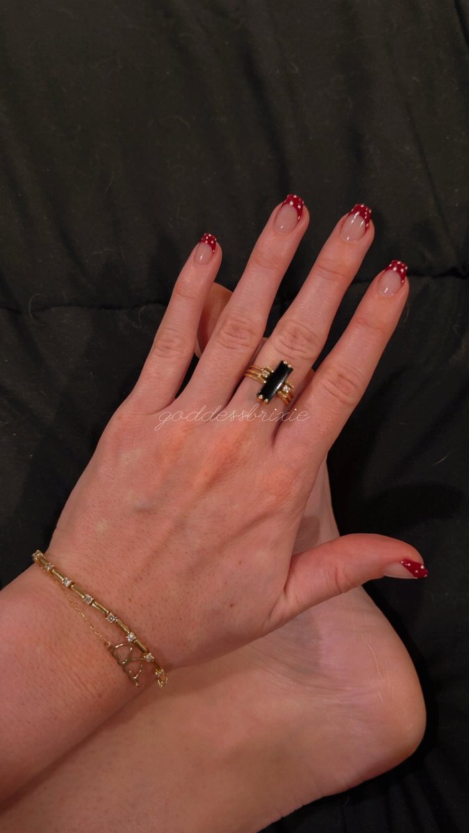 Goddess Brixie 💌 tweet media