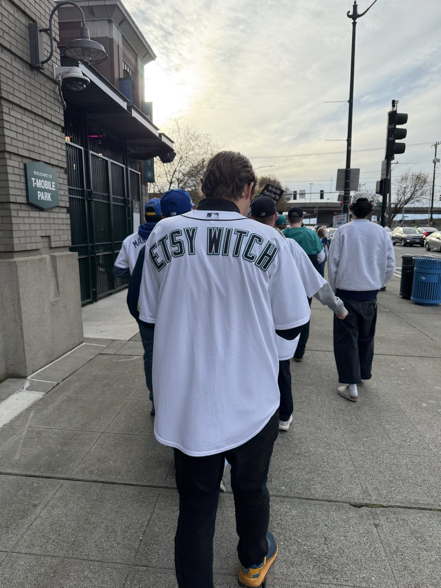Mike_Manson_10's tweet photo. @MarinerMuse boots on the ground https://t.co/9CXw1gqtsY