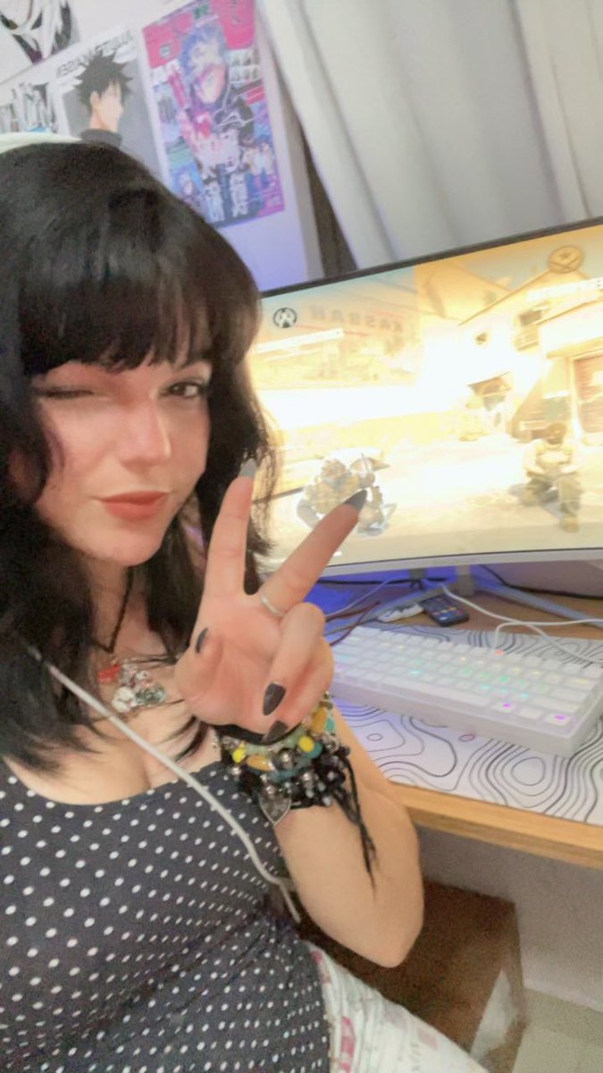 molodoya . ˚₊‧ tweet media