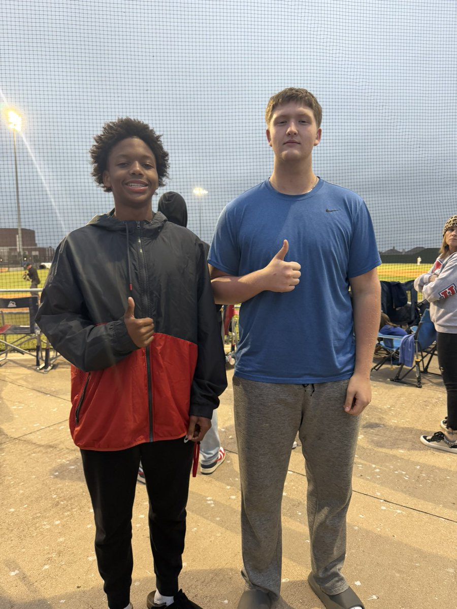 JacobFuqua29820's tweet photo. Supporting our boys baseball at MHHS #bigbodylifters #Jagcomp26 https://t.co/gcqyuJGzZ4