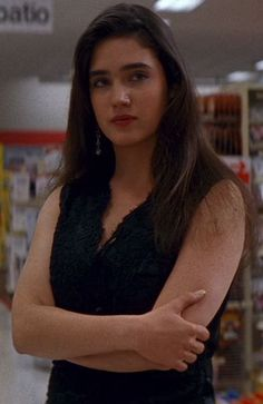 NathanielPres19's tweet photo. Jennifer Connelly was very sexy back in the 90s. https://t.co/DYq9am44WS