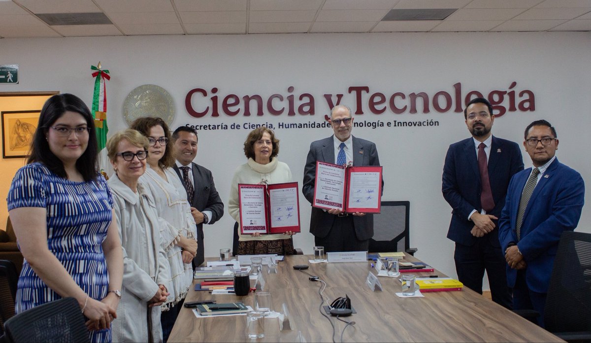 INACIPE's tweet photo. En el marco de los 50 años del INACIPE, hoy se suscribió un Convenio Marco con la SECIHTI, encabezado por la Dra. Rosaura Ruiz Gutiérrez y el Dr. Jorge Nader Kuri, para impulsar acciones académicas, científicas y tecnológicas en justicia penal, seguridad y política criminal. https://t.co/aa48AgyrEW